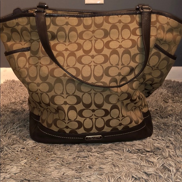 Coach tote - Picture 1 of 7
